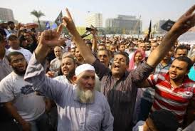 
تعزيزات امنية بميادين التحرير والطرق الرئيسية تحسبا لتظاهرات الاخوان في مصر