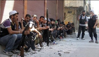 الحرب تندلع بين القاعدة و"الجيش الحر" في حلب