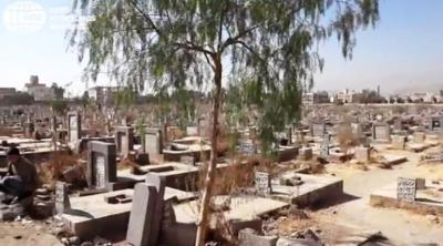يعود إلى الحياة أثناء مراسم دفنه