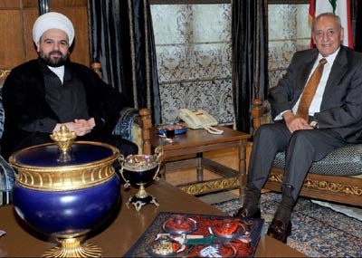 دعا اللجان إلى الاجتماع في 17 الحالي
بري عرض التطوّرات مع زوّاره