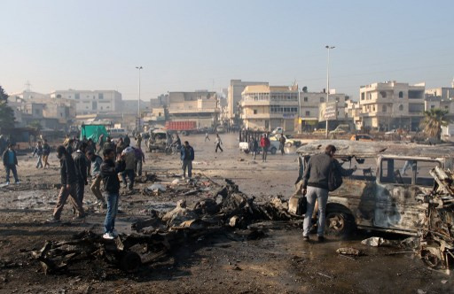 مسلحو المعارضة يعدمون عشرات المدنيين في عدرا.. وناشطون يعلنون ارتفاع حصيلة القصف على حلب الى 76 قتيلا 