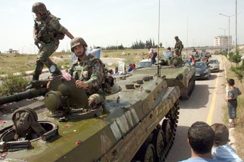 اتفاق روسي أميركي بشأن الأسلحة الكيميائية في سورية<br />
<br />
لافروف : الاتفاق لم يتضمن الحديث عن عقوبات أو استخدام القوة<br />
<br />
كيري : ليس هناك حل عسكري للأزمة السورية والجهود عالمية