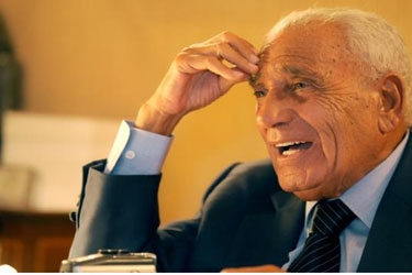 محمد حسنين هيكل: الاسد سيترشح للرئاسة وسينجح دون تزوير.. ومواقف الغرب تجاه المعارضة تغيرت بعد ظهور وجوه تابعة للقاعدة

