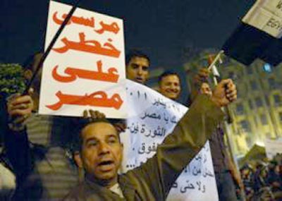 هكذا ربحت المخابرات الأميركية مرسي وخسرته في سنة