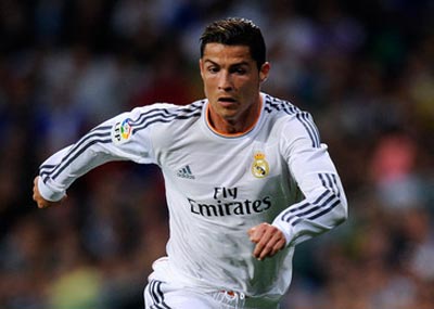 رونالدو : سعادتي في ريال مدريد
سبب تجديد عقدي وبايل يصنع الفارق