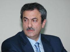  الخازن دعا إلى تأليف حكومة أقطاب تمثل كل القوى السياسية والطوائف 