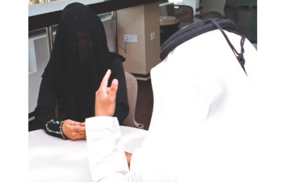 سعودي تسعيني يتزوج من فتاة عمرها 15 عاماً