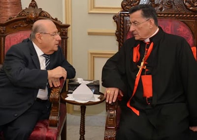 
الراعي اتصل بالحريري مُعزياً : الفراغ يعني الموت والدماء
أبي نصر : لا يجوز أن يُقاصص المسيحيّون لانفتاحهم
إرسلان : الراعي سيسعى لتقريب وجهات النظر بين الجميع