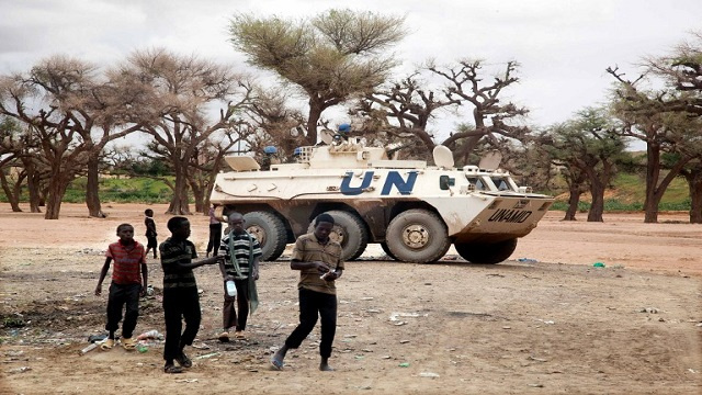 اشتباكات مع الجيش بجنوب السودان		
و مقتل جنديين من قوات حفظ السلام
