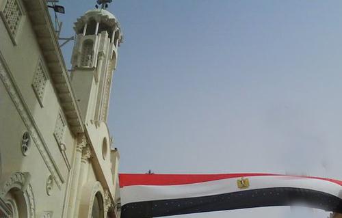 راعي "القديسين" يطالب السلطات بالكشف عن الجناة في حادث "الكنيسة" عام 2011
