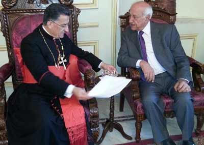تمنى أن تثمر المساعي في الإفراج عن المطرانين ووالراهبات
الراعي الى سليمان: لا تسمح بشطر
الإستحقاق الرئاسي لانه قتل للبنان