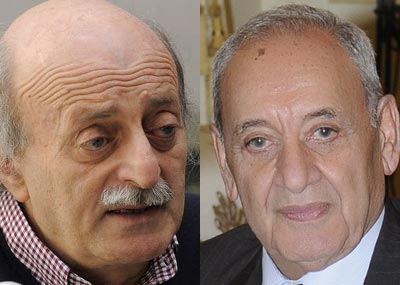 جنبلاط يتحرّك بالتنسيق مع بري لسحب فتيل «حكومة الأمر الواقع»...ولا تقدم
مصار ديبلوماسيّة لـ الديار : الأحداث الأمنيّة تقع
ضمن خارطة طريق وقوع الفتنة المذهبيّة