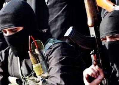 «داعش» بين الحرب في العراق وسوريا
8 منظمات مُسلّحة تهاجم في حلب وإدلب
معركة كبيرة بين الجيش و«داعش» في الفلوجة