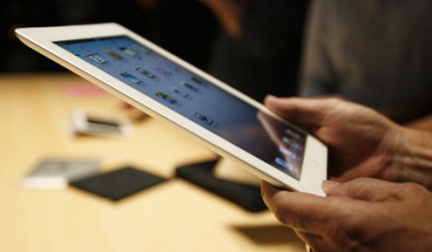 شركة آبل تصنع حاسوبا لوحيا ضخما لرجال الأعمال 