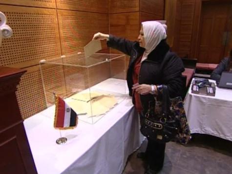 الاستفتاء على الدستور المصري ينطلق في الخارج  