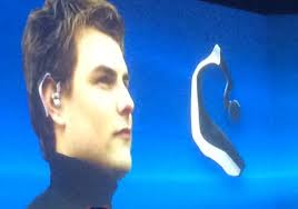 إنتل تعلن عن منافس نظارات جووجلsmart earpiece 