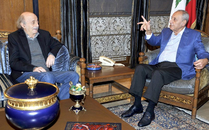 
أجواء بري ــ جنبلاط جيّدة واللقاء مع السنيورة قريب...
اعتماد المداورة في الوزارات وبري يؤكّد ...ذلك
عون الى الفاتيكان والحريري يبذل جهوداً