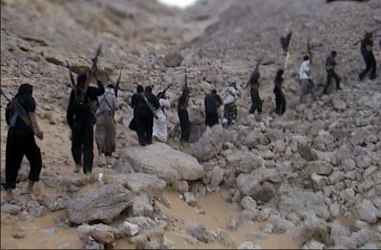 القاعدة في الجولان تستعد للقتال ضد
