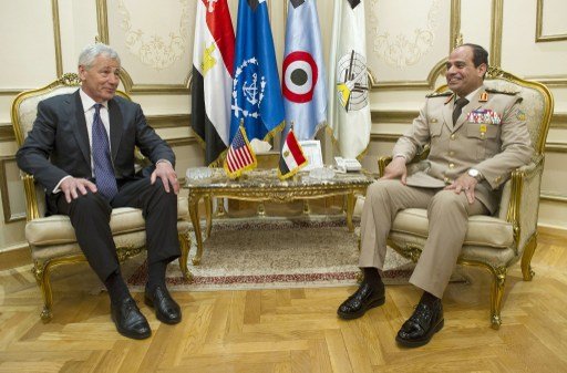 هاغل والسيسي يبحثان في محادثة هاتفية وضع الأقباط في مصر والأمن في سيناء