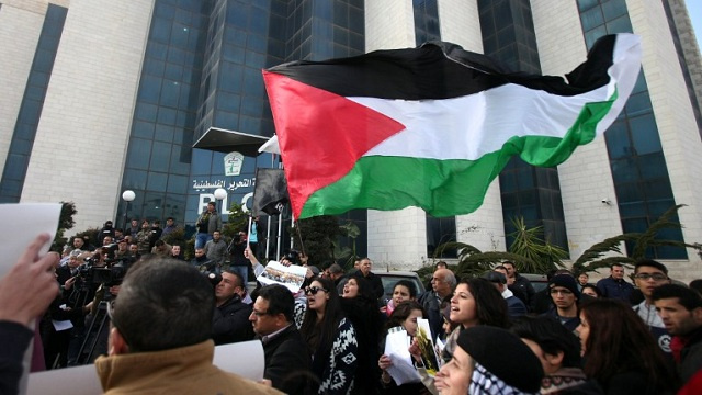فتح: المفاوضات مهددة بالانهيار وسنعد خطة لتفعيل الاستحقاق الأممي