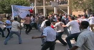 اشتباكات بين الأمن المصري والاخوان داخل الحرم الجامعي في الزقازيق