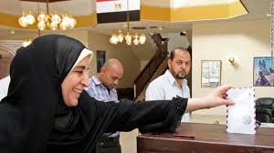 إجمالي نسبة المشاركة بالإستفتاء المصري قد تصل لـ38%
