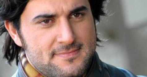 ملحم زين: "زواجي من تيما خليفة لا يستحق الرد"!