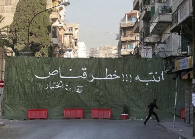 محاور القتال في طرابلس شهدت اشتباكات عنيفة من مُختلف الأسلحة
قادة المحاور شنّوا هجوماً على الحريري.... «وأهل» السنّة دعوا لتوحيد الصفوف