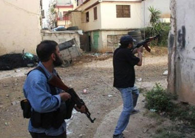 «مسعى مشبوه لتوظيف تحفّظ الشارع الطرابلسي على إيجابيّة الحريري»
مصادر نيابيّة شماليّة : تفجير المحاور تصويب على الحكومة العتيدة
وعلى خلط الأوراق السياسيّة في لبنان والمنطقة عشيّة «جنيف2»