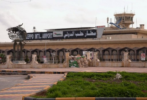 هبوط أول طائرة ركاب في مطار حلب الدولي بعد سيطرة الجيش على المناطق المحيطة به