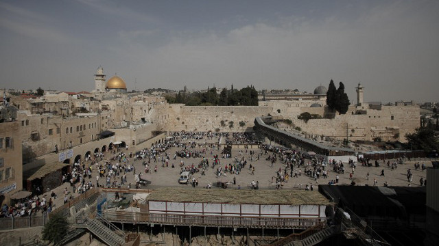 
الاتحاد الأوروبي يحذر إسرائيل والفلسطينيين من تعثر مفاوضات السلام
