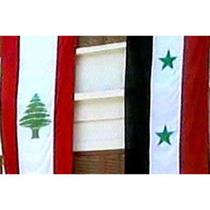 لبنان في سوريا بديل عن سوريا في لبنان:<br />
لا حكومة قبل جلاء المشهد السوري