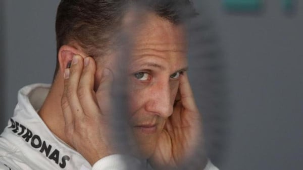 بعد شهر في الغيبوبة... هل يستفيق القيصر الألماني شوماخر؟