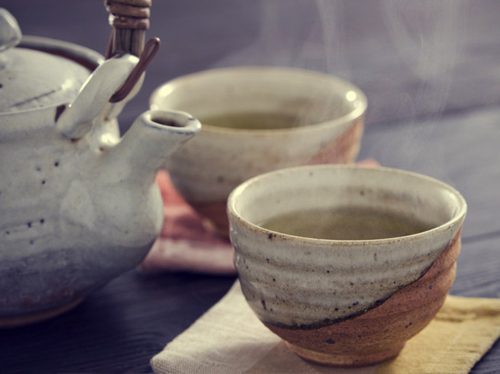الشاي الأخضر والملوخية... أفضل علاج للاكتئاب