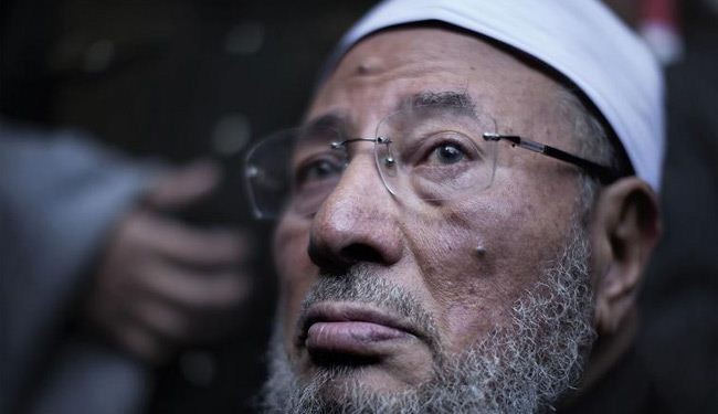 القاهرة تطالب الدوحة بتسليم القرضاوي ومطلوبين آخرين
