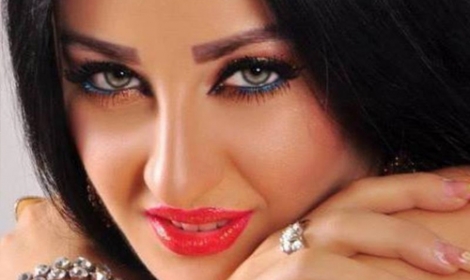 صافيناز: 