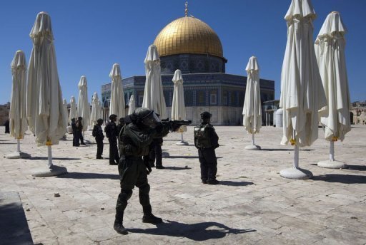 الأردن يدين اقتحام قوات الاحتلال للمسجد الأقصى