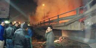 إصابات في انهيار جسر منصور في منطقة عزبة النخل في مصر