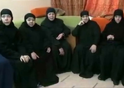 «حزب الله» يعتبر معركة يبرود ضرورة أمنيّة للبنان كما كانت القصير
القيادة السوريّة أعطت فترة سماح للمفاوضين
وتأخيرها للحفاظ على حياة راهبات معلولا