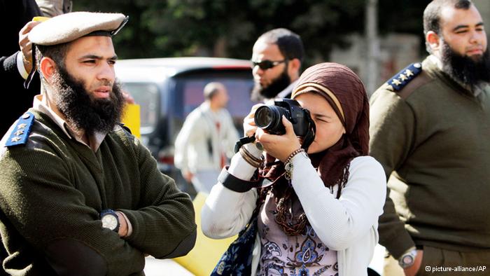 الصحافة والاعلام المصري متهمان بالتحريض ضد الغرب 