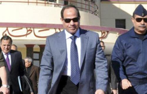 السيسي بالملابس المدنية وبوتين يدعم ترشحيه