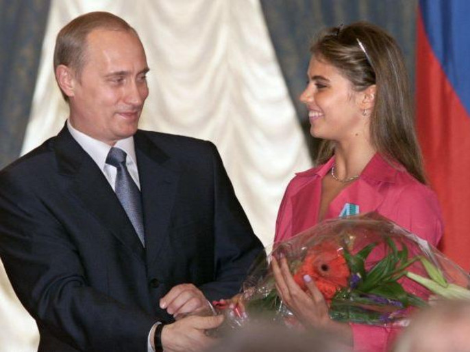 هل تزوج بوتين من لاعبة الجمباز ألينا كاباييفا؟