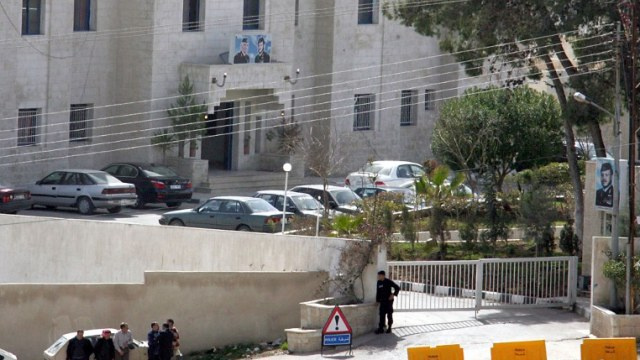
سجين أردني يفر من سجنه باستخدام قنوات الصرف الصحي
