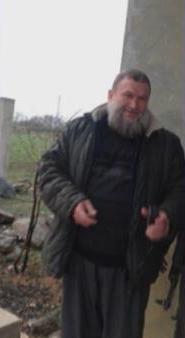 صورة أبو خالدالسوري احد شخصيات القاعدة وقيادي لواء احرار الشام الذي اغتيل اليوم في حلب