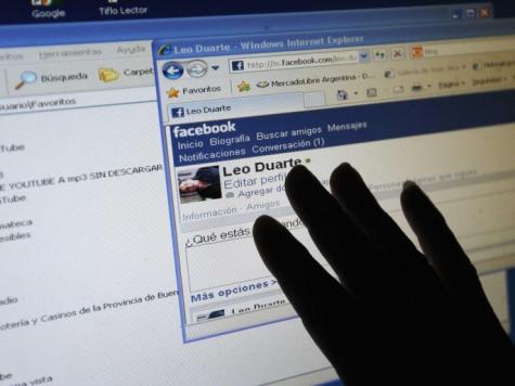 فيسبوك يتيح للأصدقاء مشاهدة صفحات المتوفين 