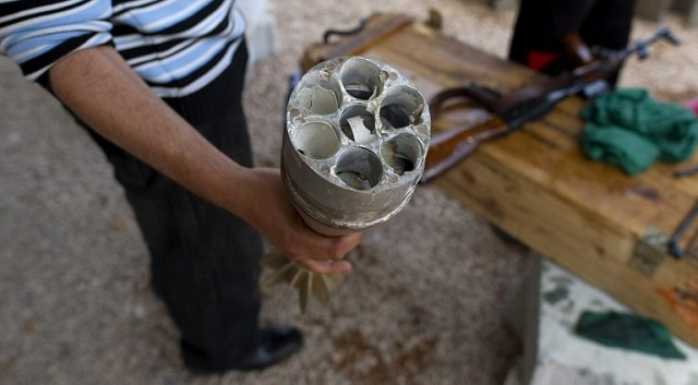 
سقوط قذيفة على مقر المؤتمر الوطني العام في ليبيا
