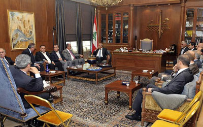 «نواب الأربعاء» نقلوا عن بري نصيحته <br />
بوقف الحديث عن حكومة أمر واقع
