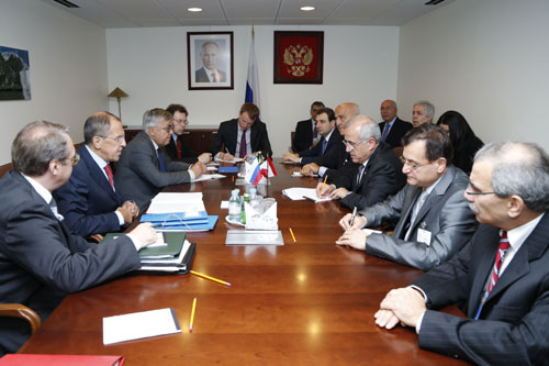 ساعة كاملة بين اوباما وسليمان حول لبنان والتمديد ترتفع اسهمه ...<br />
بري والسنيورة وجنبلاط مع التمديد ويبقى حزب الله الرافض حتى يوضح سليمان سياسته ...<br />
شربل لـ«الديار»: التفجيرات ستستمر والضاحية الاكثر استهدافا والخوف على المسيحيين من بعضهم