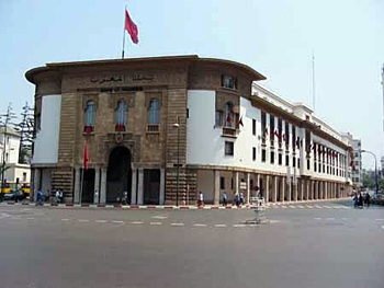المغرب يعتزم خفض عجز الموازنة الى 5.5%