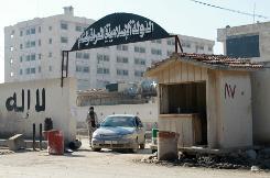 3300 قتيل منذ بدء المعارك بين الدولة الاسلامية والمعارضة السورية